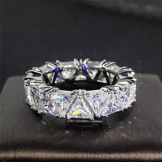 Brenna | Elegant Band Ring