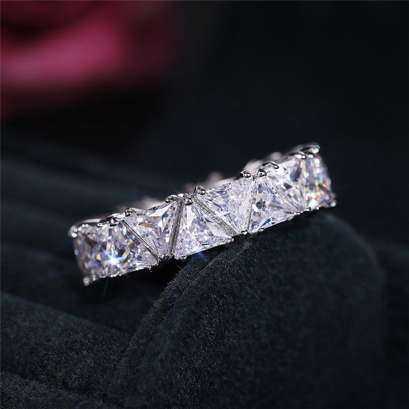 Brenna | Elegant Band Ring