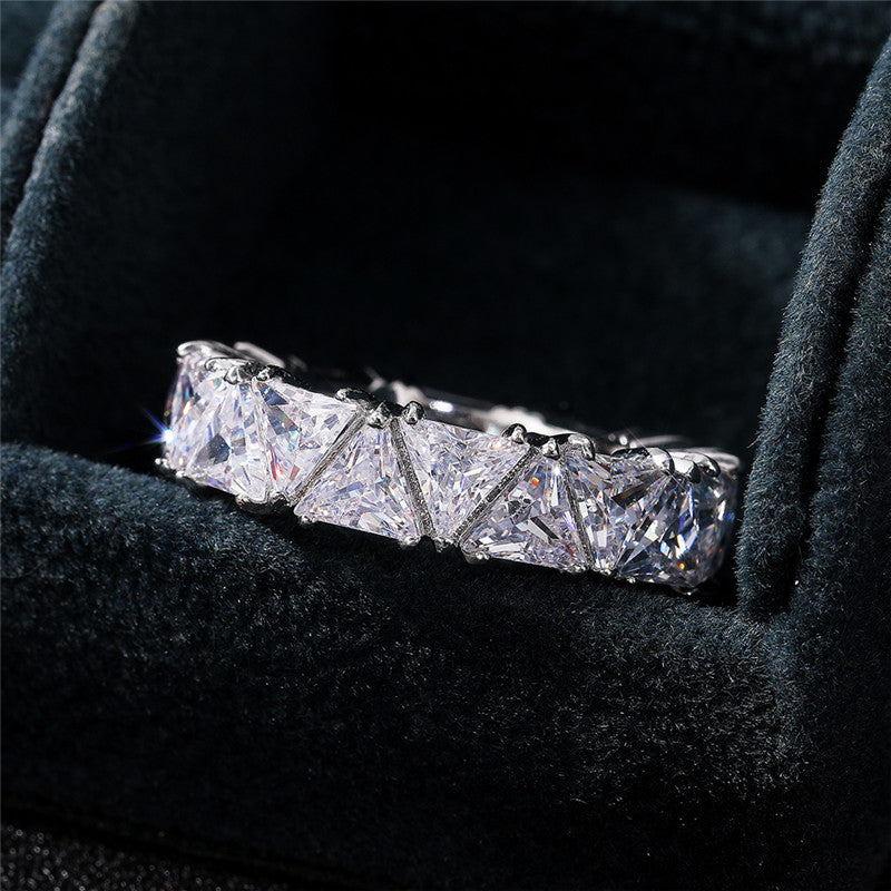 Brenna | Elegant Band Ring