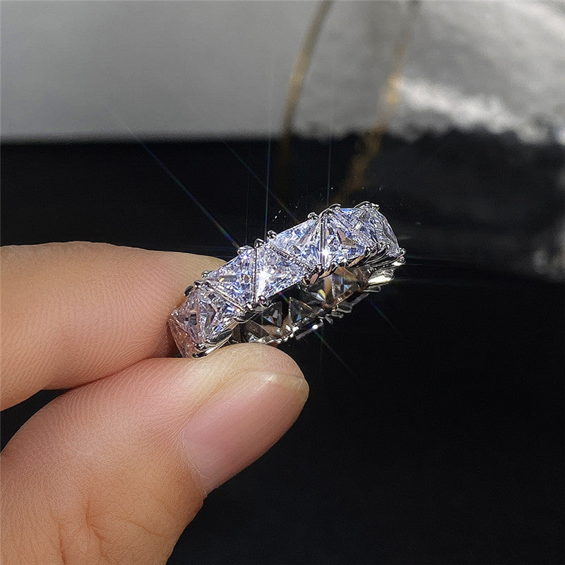 Brenna | Elegant Band Ring