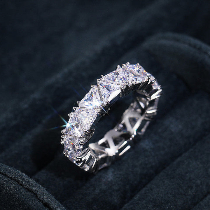 Brenna | Elegant Band Ring