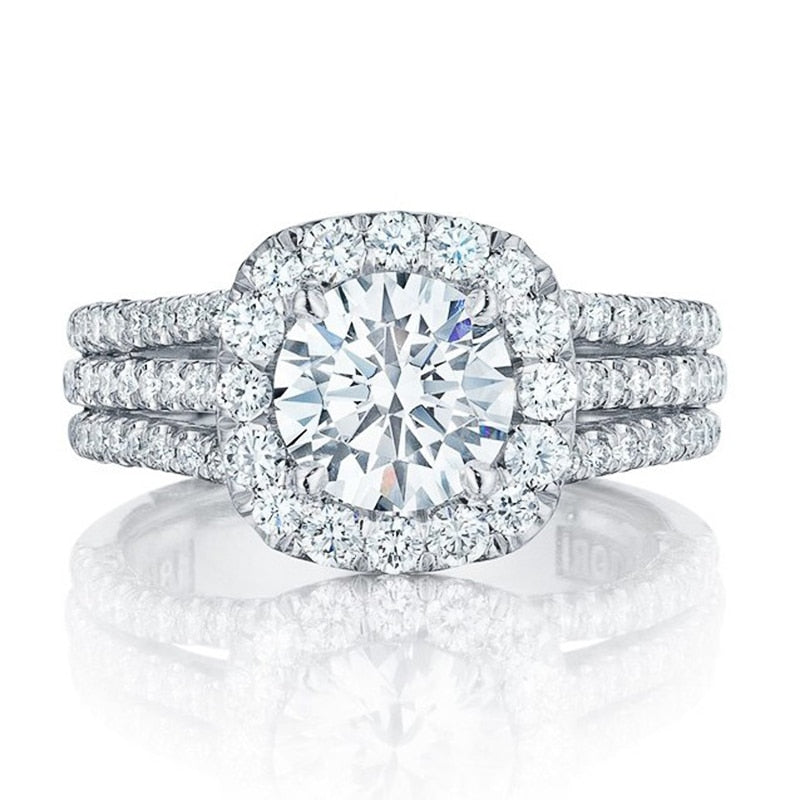 Birdie | Elegant Cushion Cut Ring