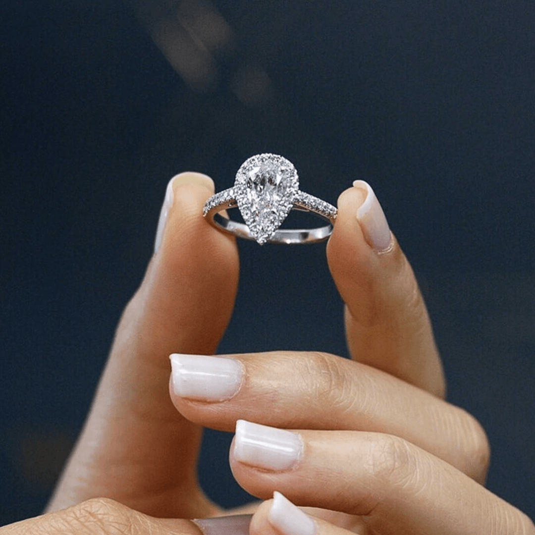 Bailey | Exquisite Pear-Shaped Ring