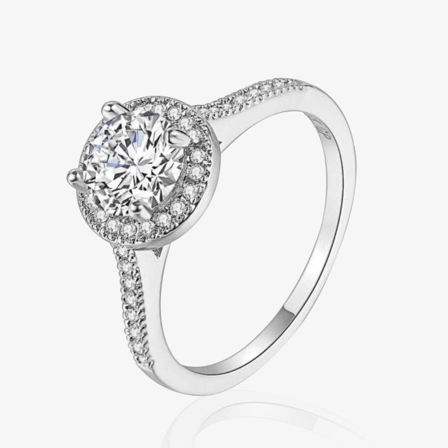 Emma | Halo Diamond Ring